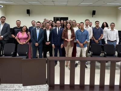 Foto da Notícia: Em Barra do Garças, Gisela Cardoso e Giovane Santin compartilham técnicas e experiências de Sustentação Oral nos Tribunais