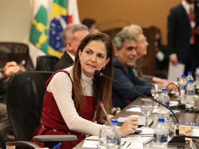 Foto da Notícia: Em sessão do Pleno, Gisela Cardoso defende posição da advocacia de MT: investigação doa a quem doer e afastamento cautelar de Alexandre de Moraes