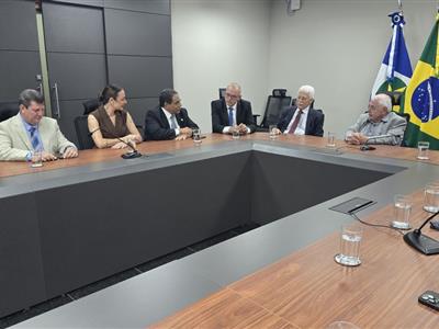 Foto da Notícia: Ordem dos Advogados apresenta demandas da advocacia de Lucas do Rio Verde ao TJMT